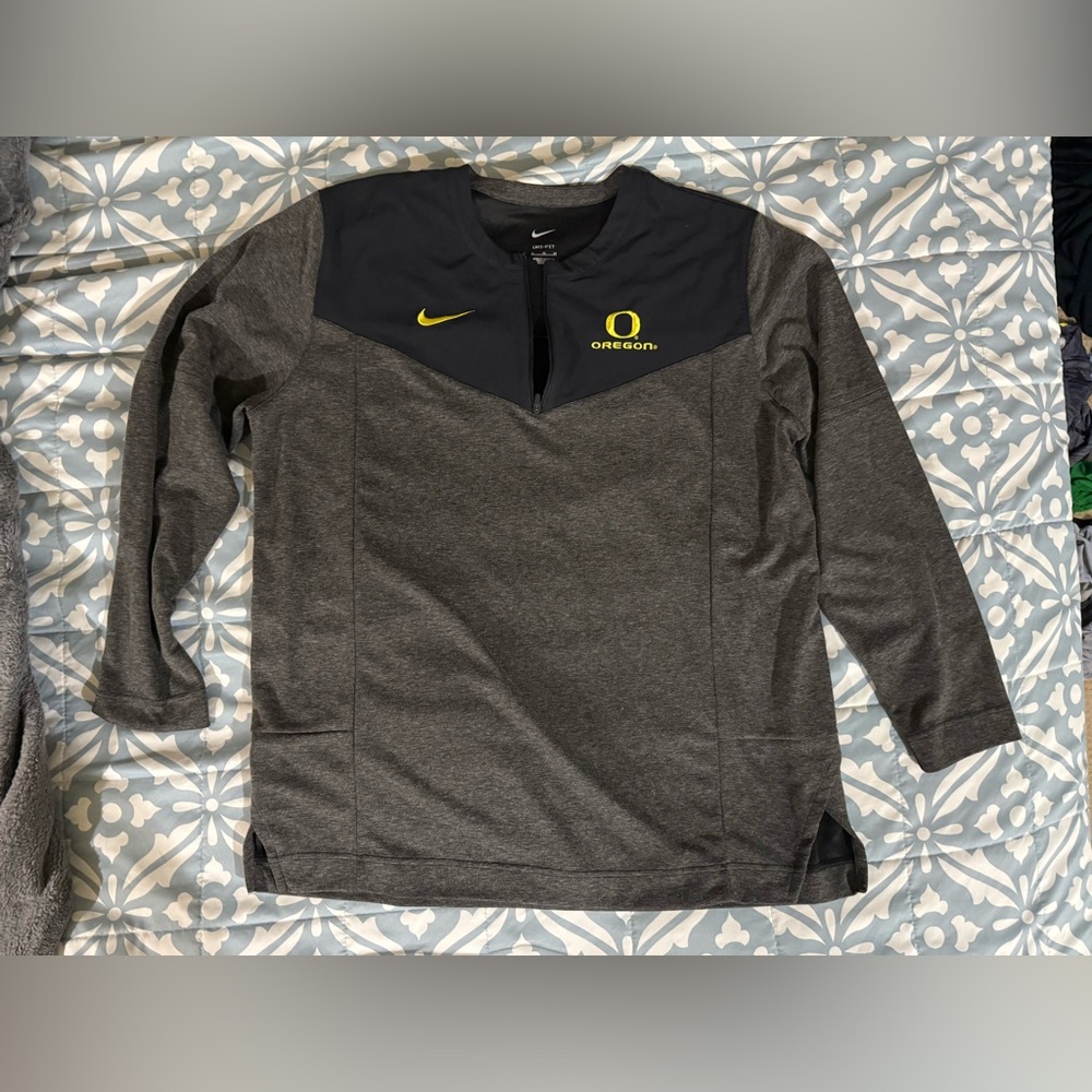 Nike Gray and Black Oregon Pullover